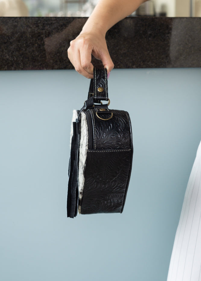 Bolsa Corazón Negro Pelo