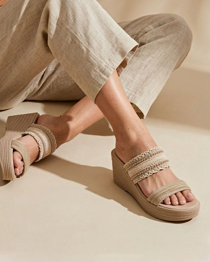 07107 SANDALIA DE PLATAFORMA CON DOBLE TIRA DISEÑO TEJIDO ELEGANTE Y VERSATIL