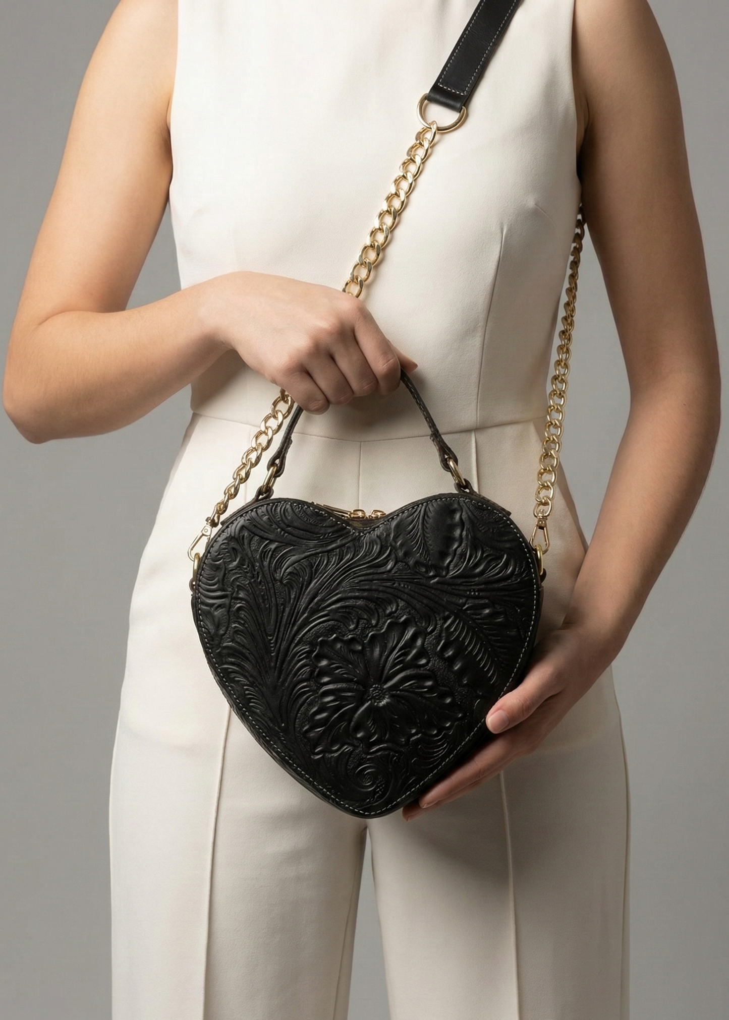 Bolsa Corazón Negro Cadena