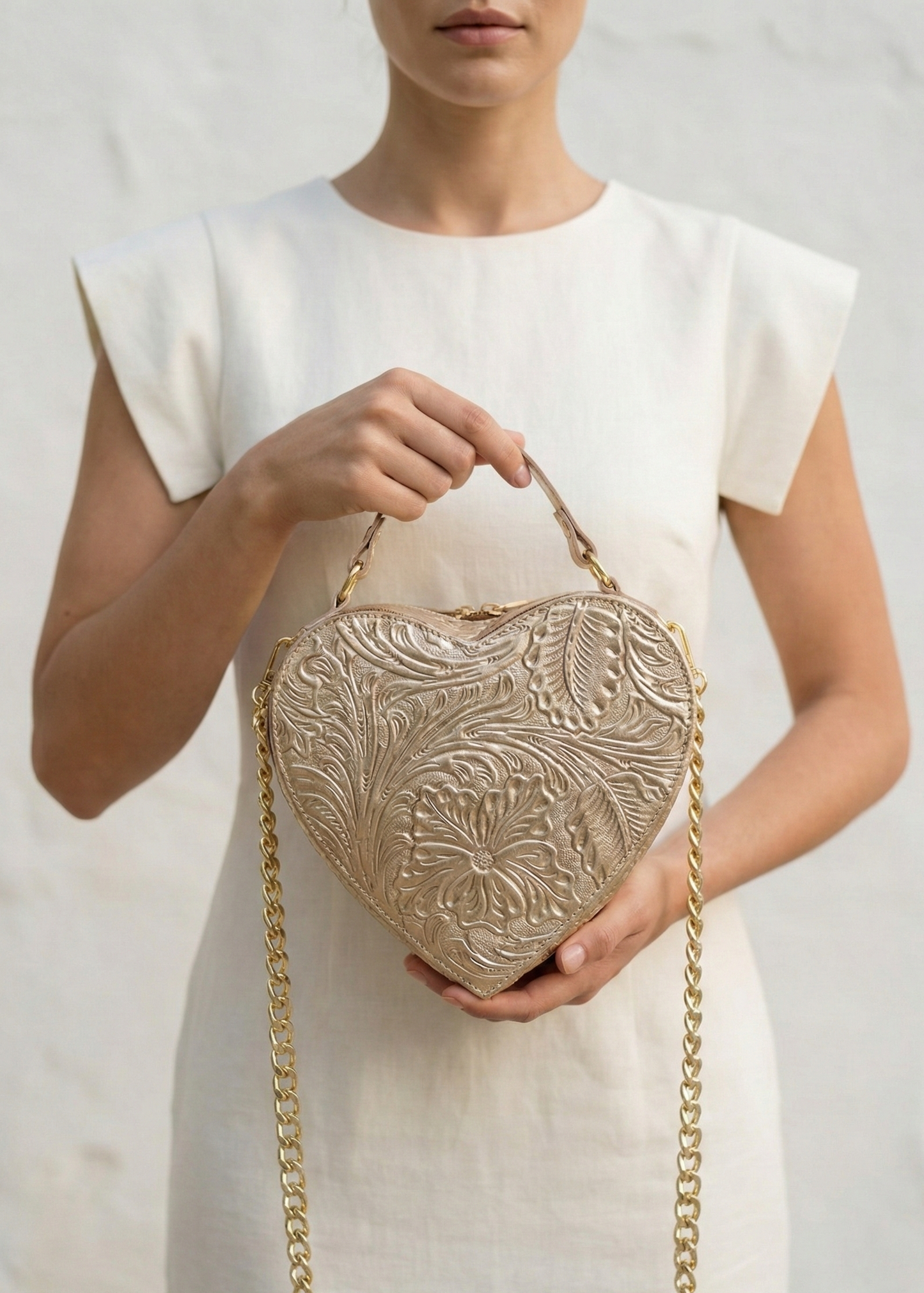 Bolsa Corazón Oro Cadena